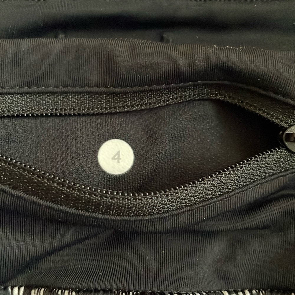 Lululemon Run: Pace Setter Skirt Pretty Palm Black Angel Wing/Black Size… - Picture 12 of 12